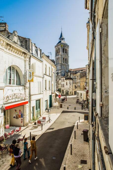 Magnifique T2 Avec Balcon Centre-Ville Cognac Exteriér fotografie